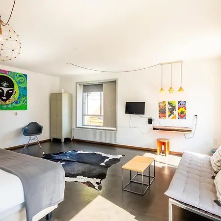 Hotel Zuid Oost Heesterveld / Zoh Amsterdam