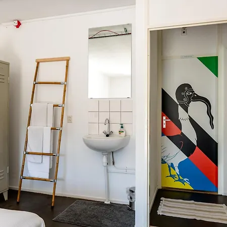 Hotel Zuid Oost Heesterveld / Zoh