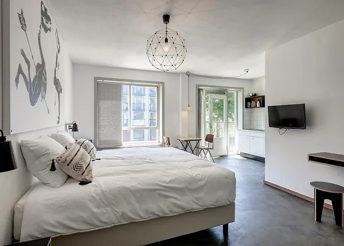 Zuid Oost Heesterveld Zoh Hotel 3*